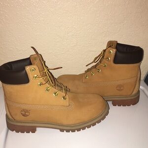Timberland Boots Women's 7.5 Men's 5.5